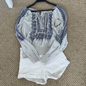 Divided Patterned Blouse US 10